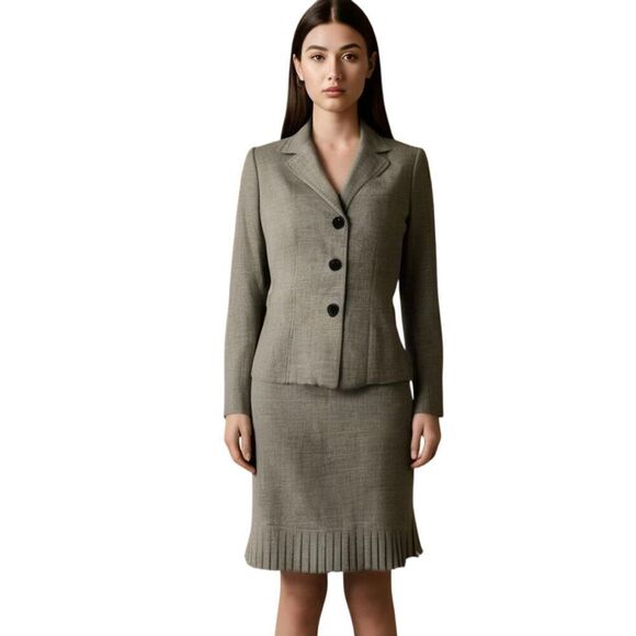 Evan-Picone Vintage Tan Taupe Blazer & Skirt Suit 10 - Picture 1 of 12